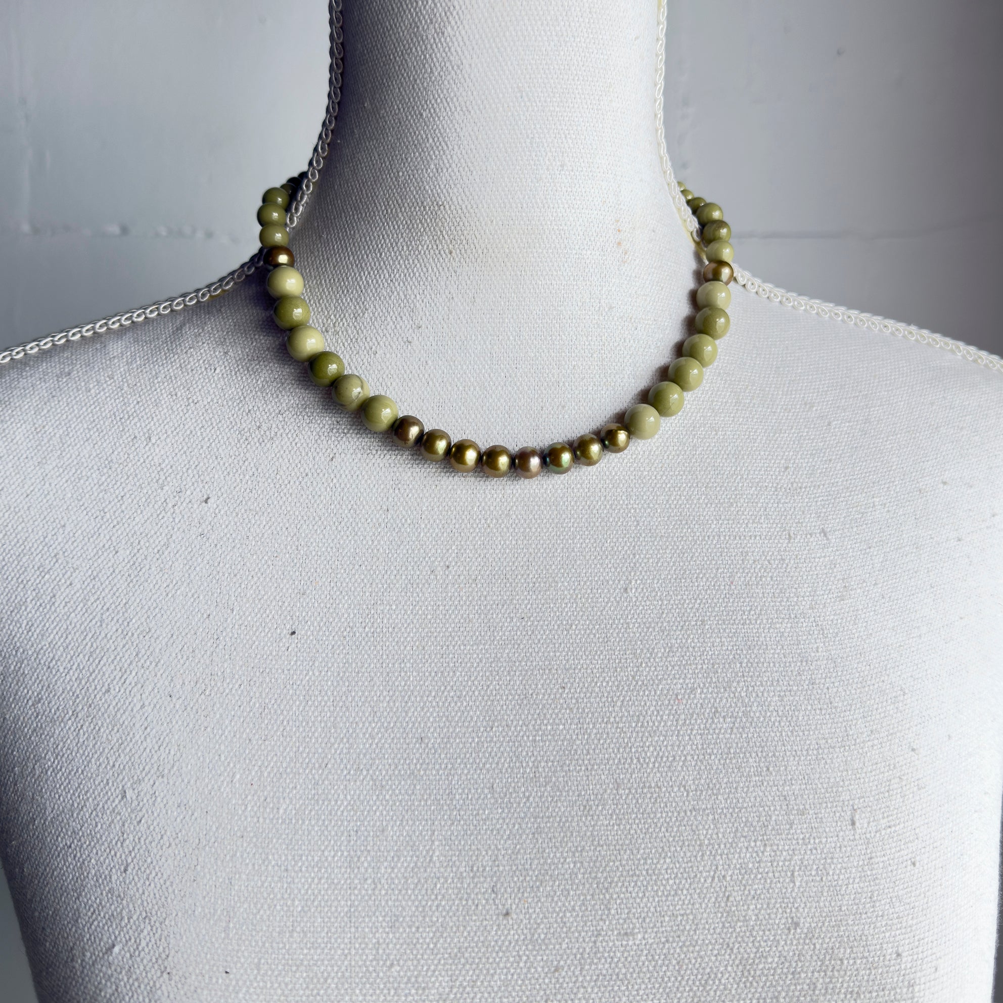 NK 25e28 Matcha Green Agate Pearl Necklace