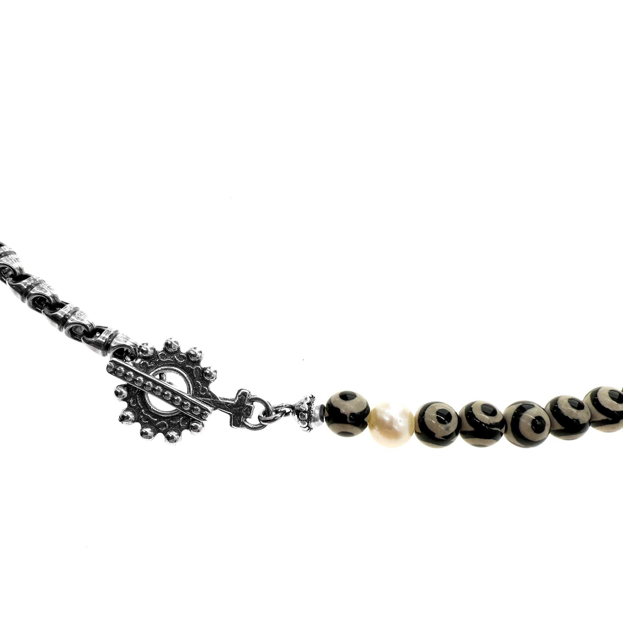 NK 25e30 Etched Black Agate Necklace