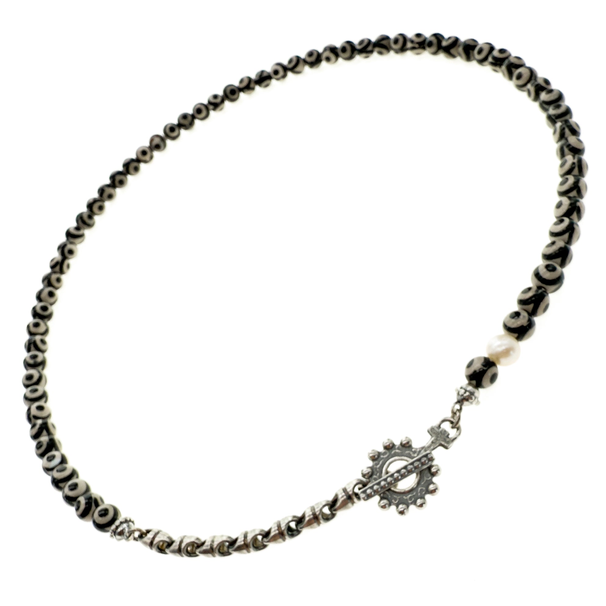NK 25e30 Etched Black Agate Necklace