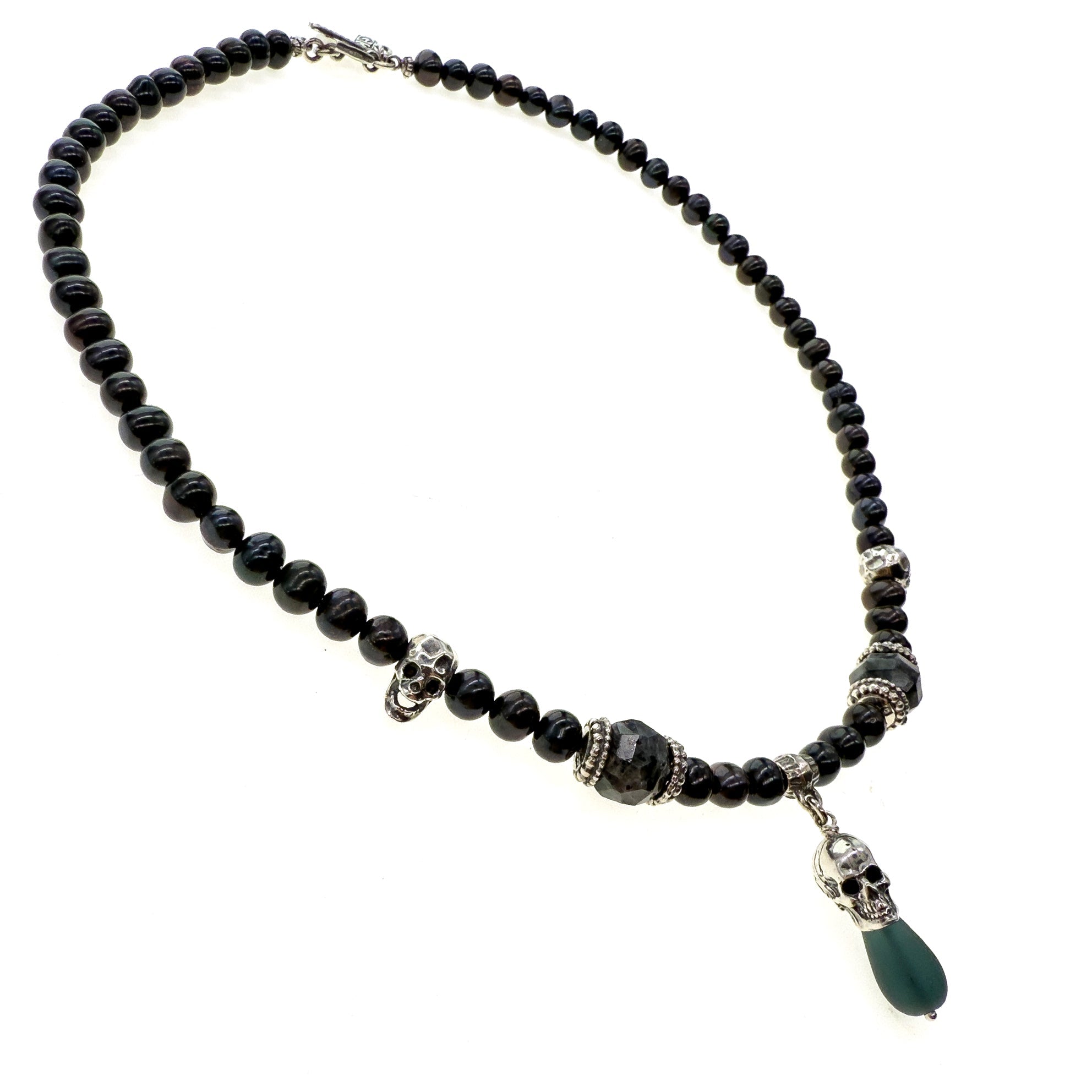 NK 25f03 Skull & Beaded Necklace