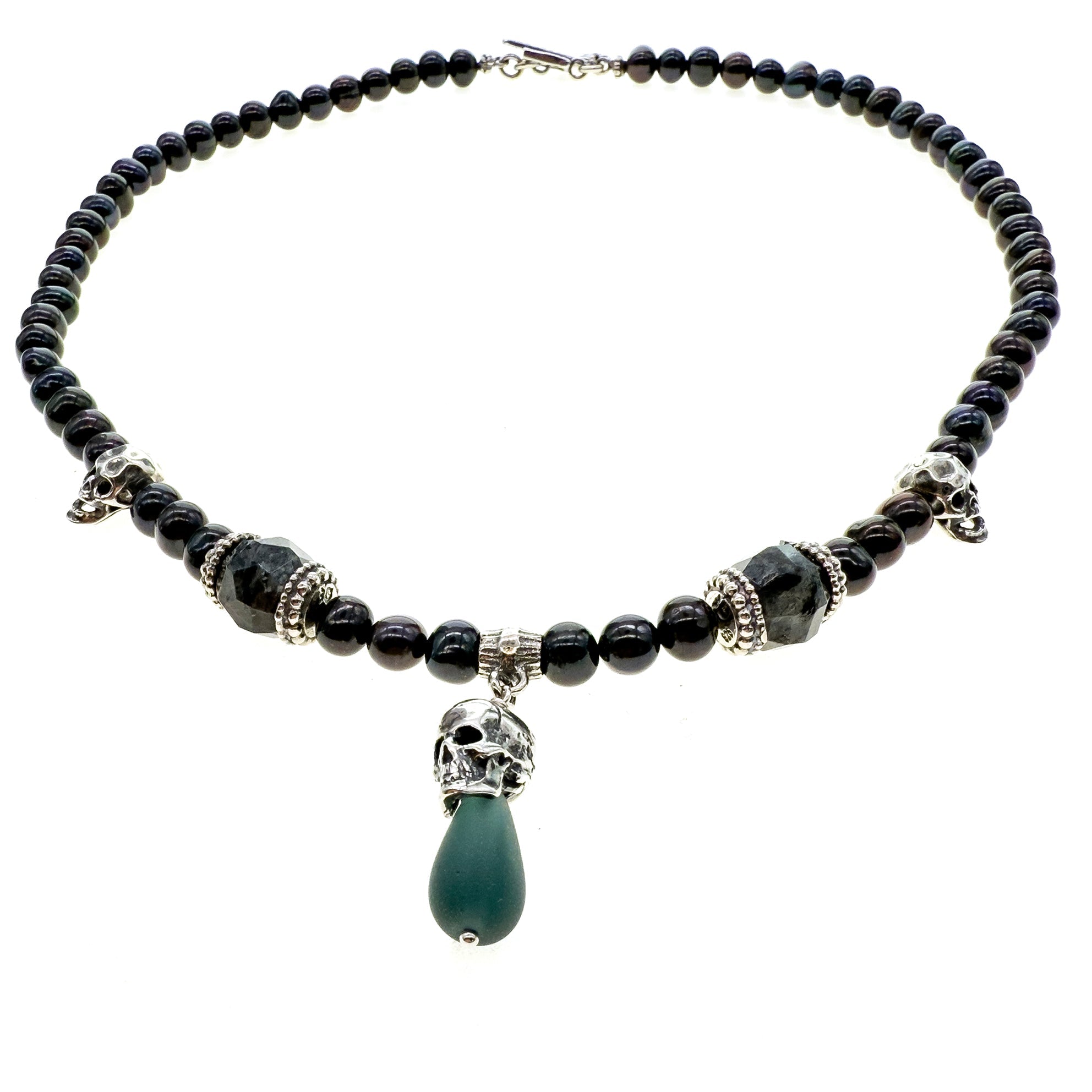 NK 25f03 Skull & Beaded Necklace