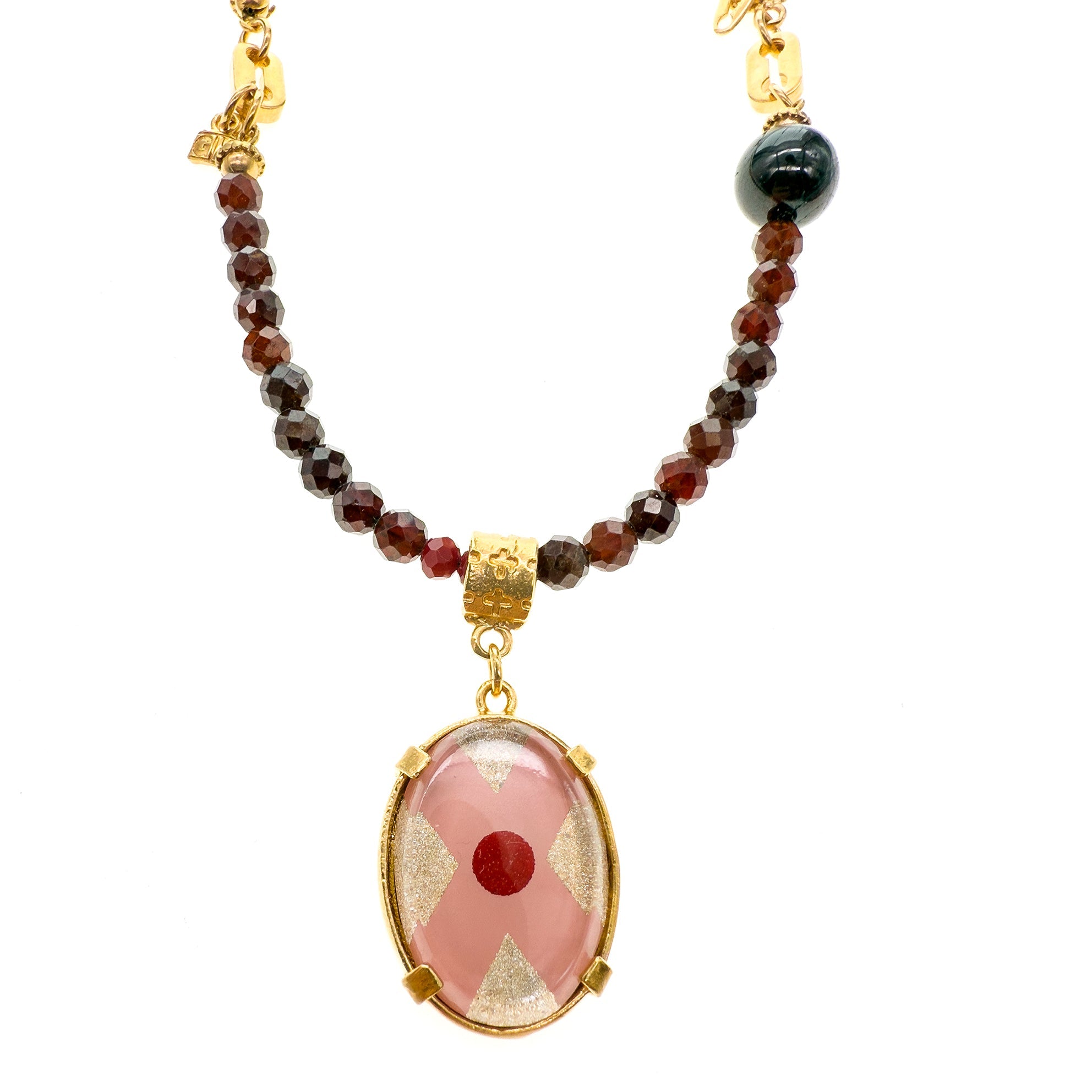 NK 25g26C Pink Intaglio Garnet Bead Necklace