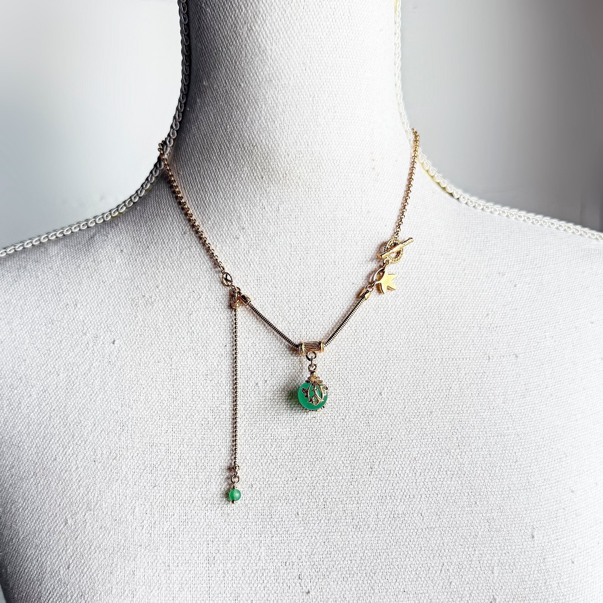 NK 25g35D green orb charm necklace
