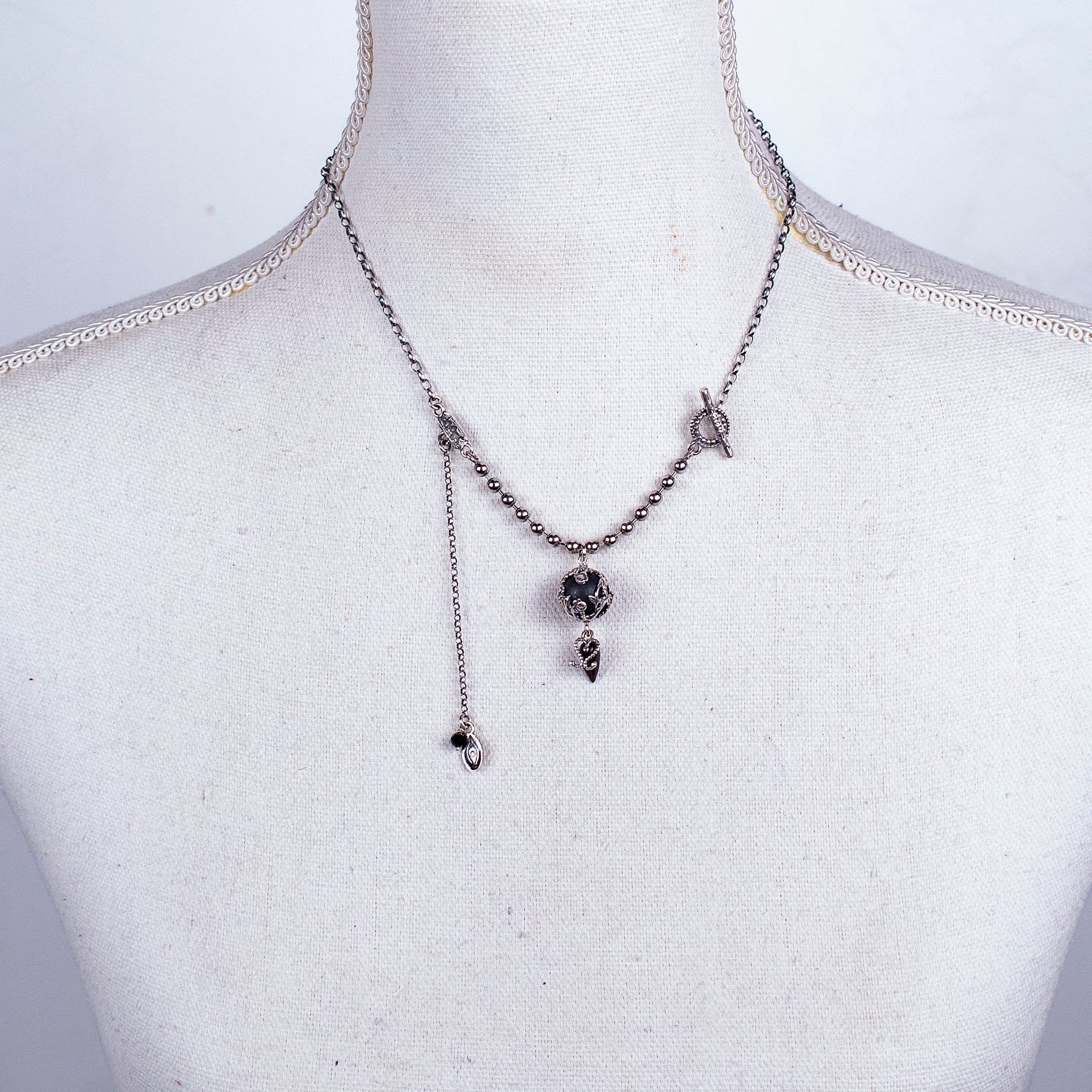 NK 26a22 Black Onyx Pendant Necklace
