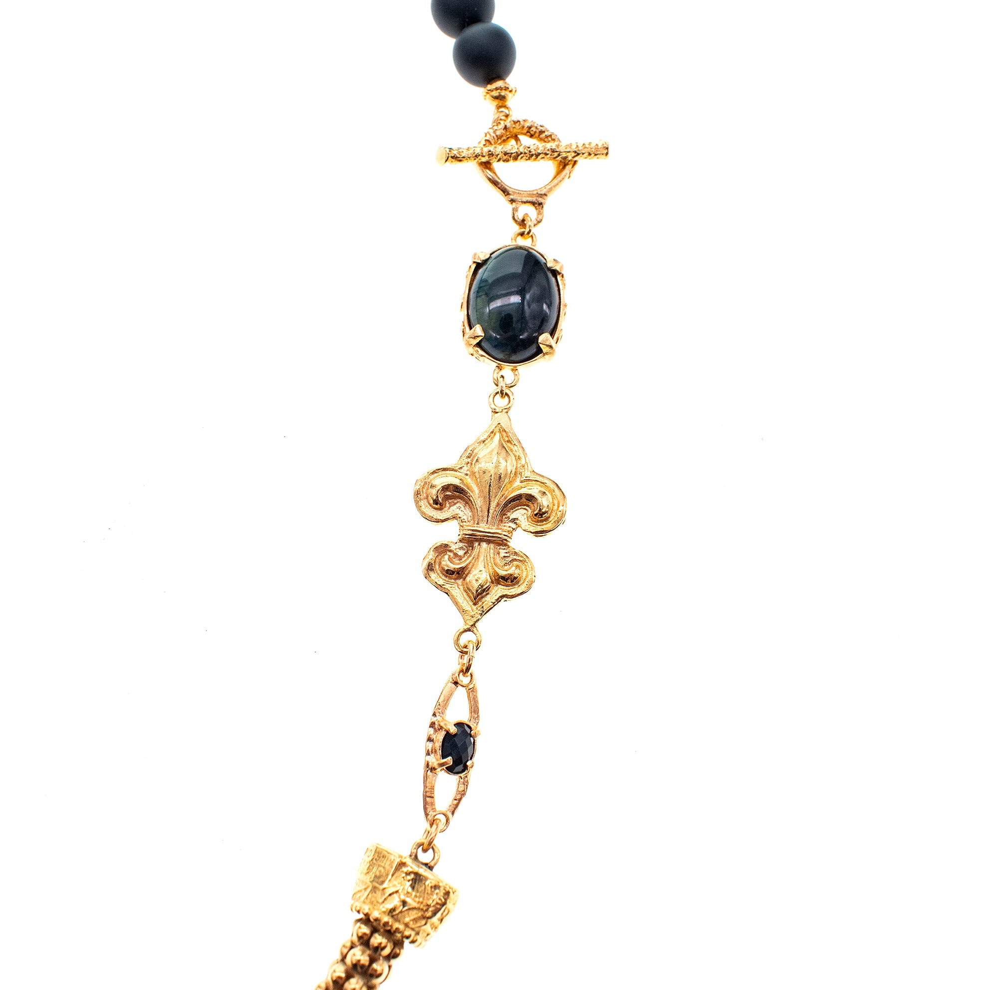 NK 26g03 Black Fleur-de-lis Necklace