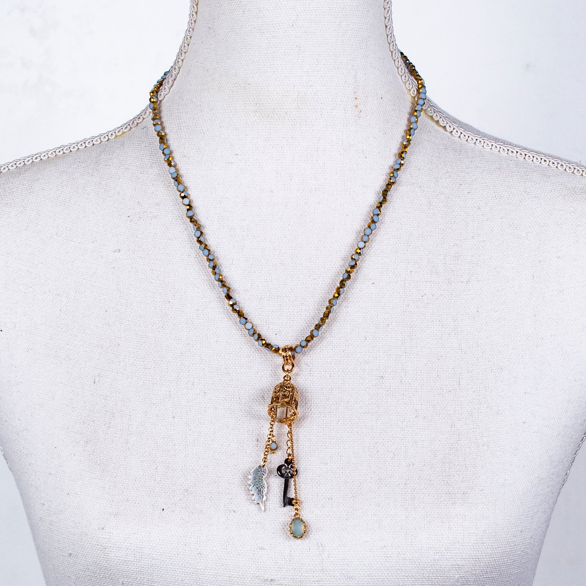 NK 26g04 Enchanted Birdcage Necklace