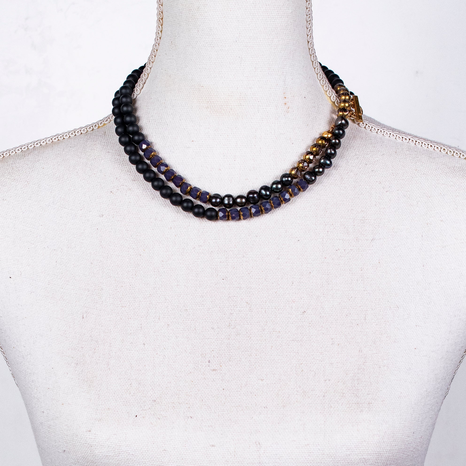 NK 26g06 black and purple Multi-Bead Long Necklace