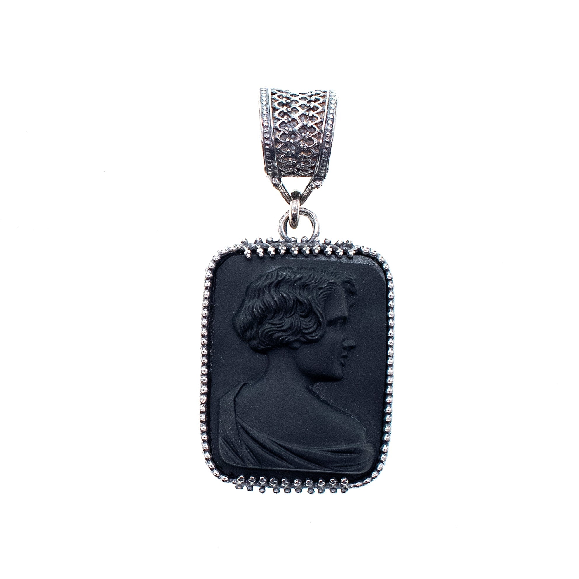 P 25e01B Black Vintage Glass Cameo Pendant