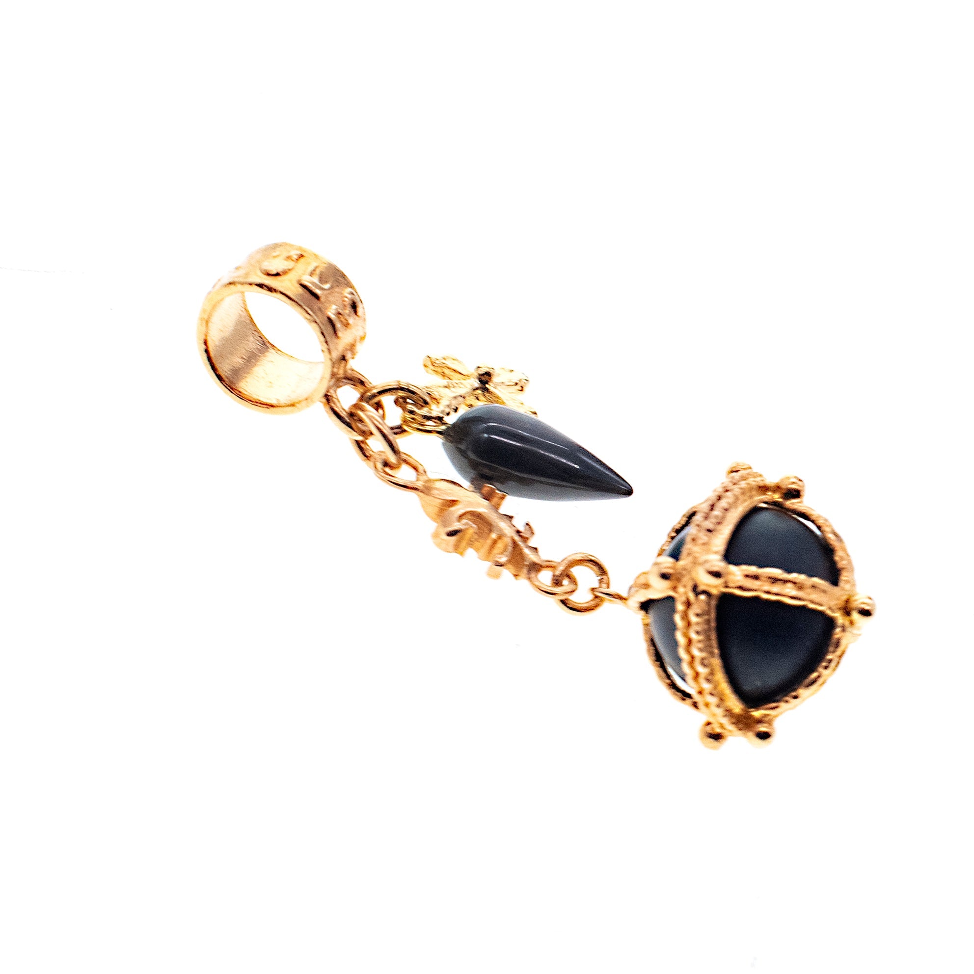 P 26g05 black royal orb pendant
