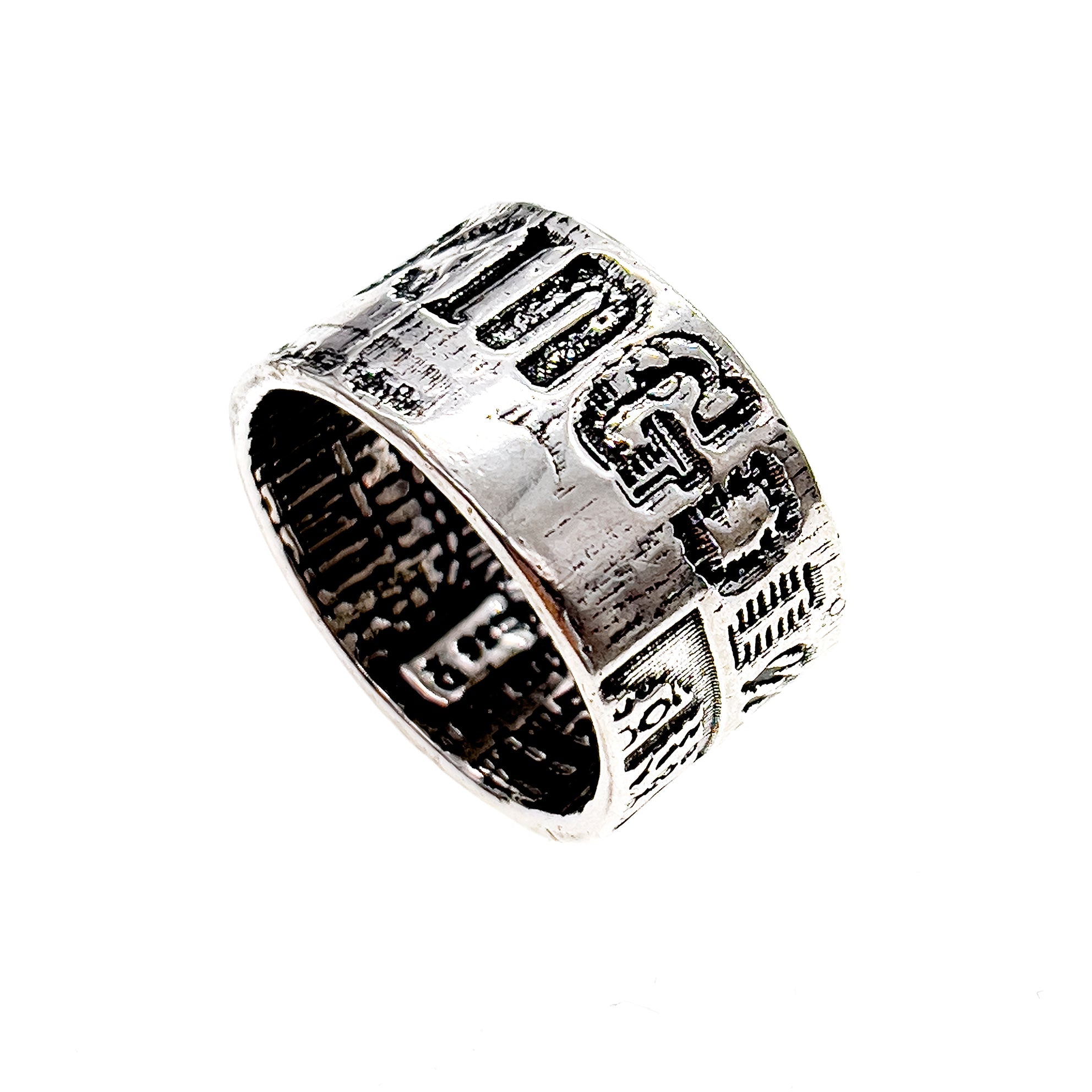 R 24e09 Gem Kingdom band ring