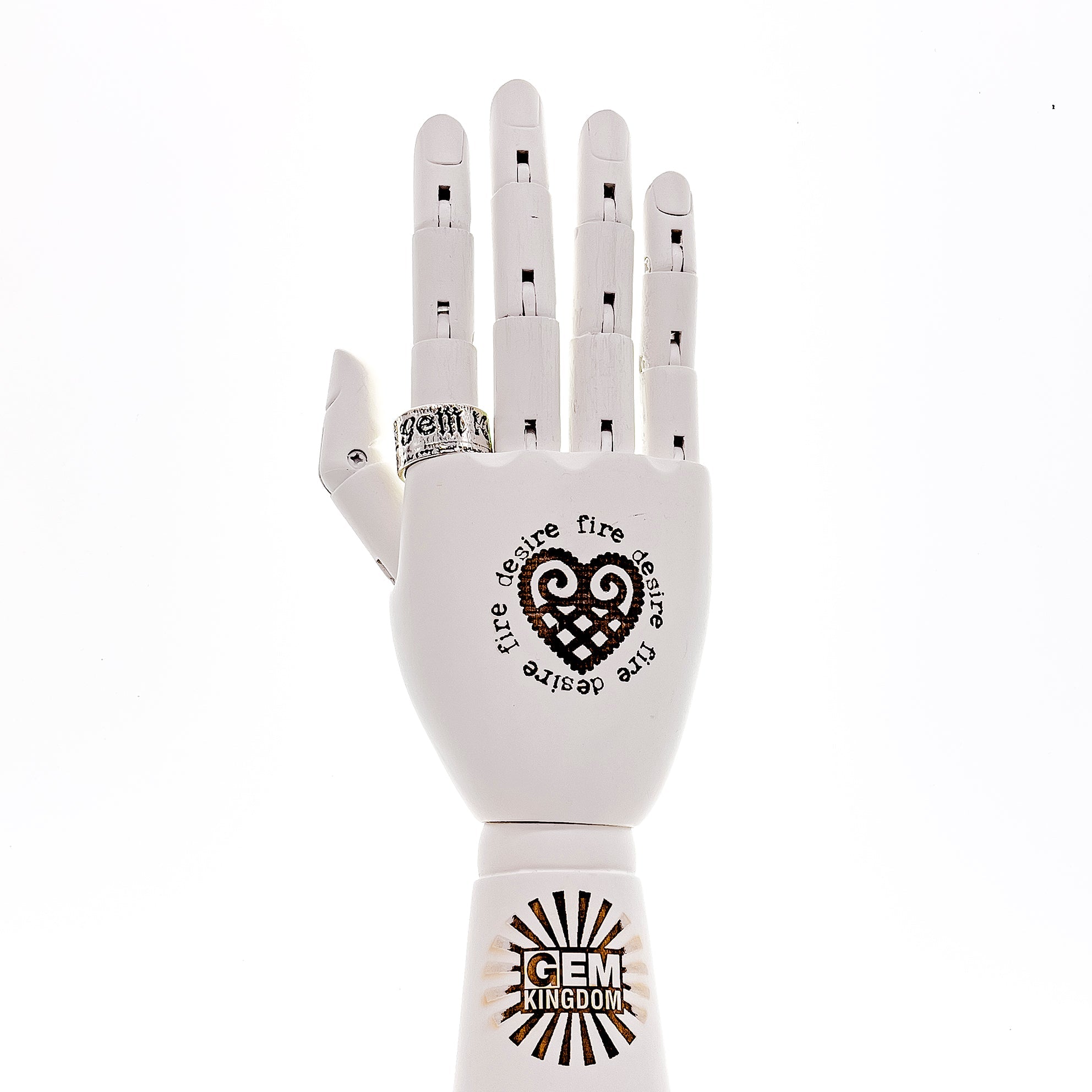 R 24e09 Gem Kingdom band ring