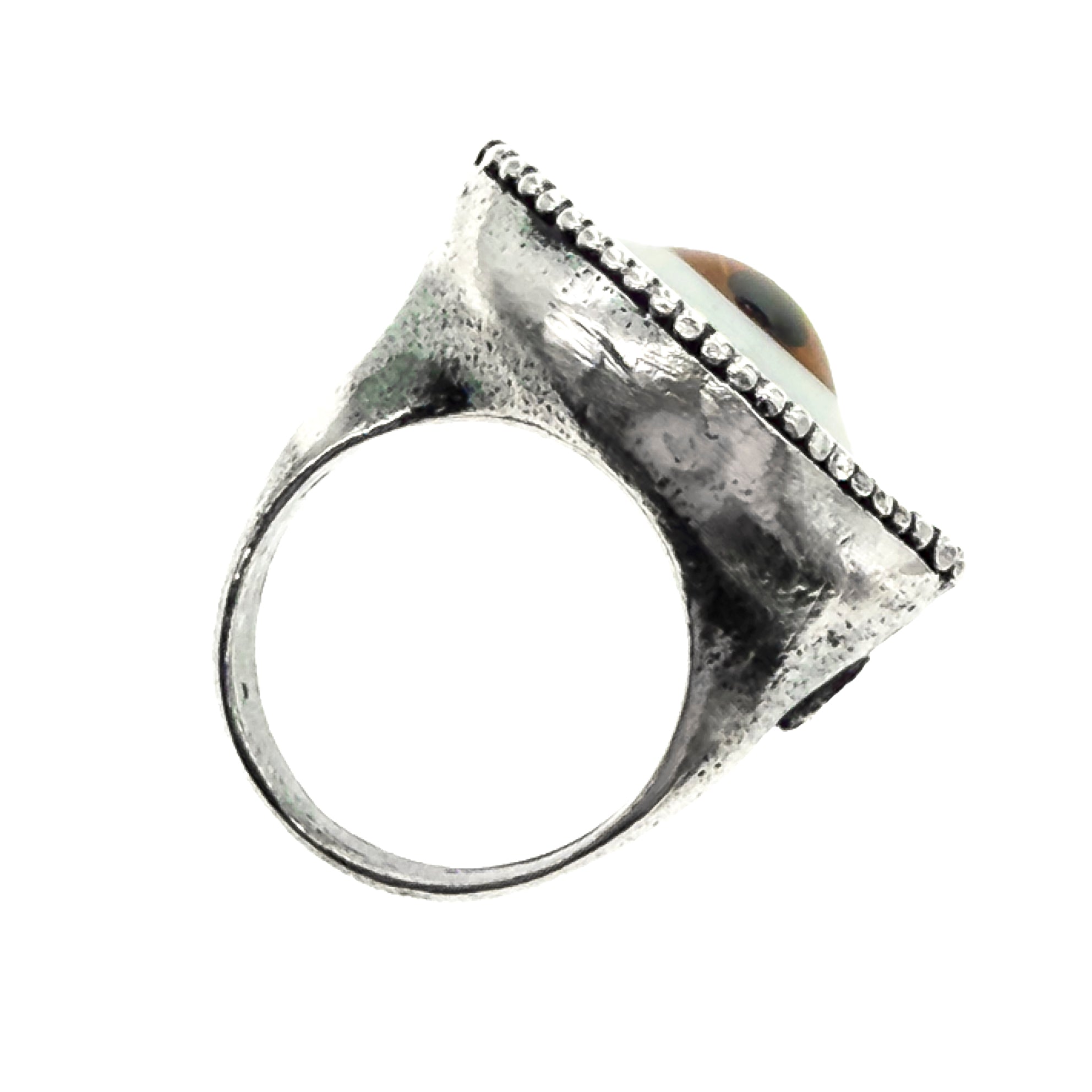 R25a04C medium brown Eye Love You ring