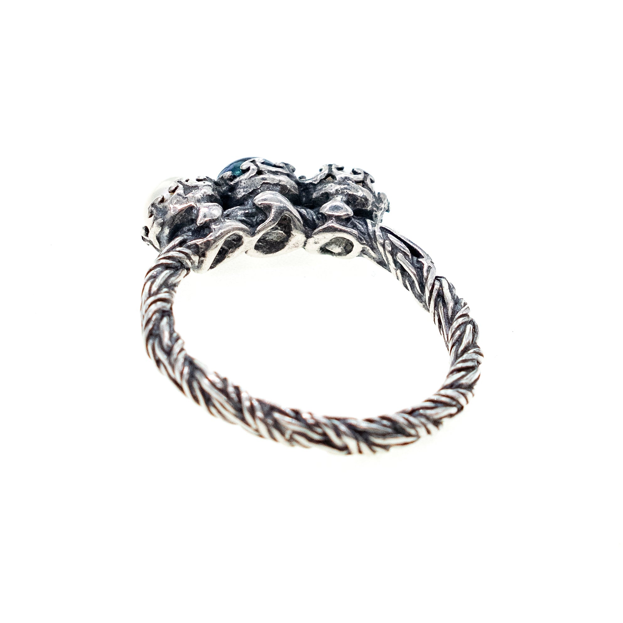 R 25b10 Pearl Trinity Ring