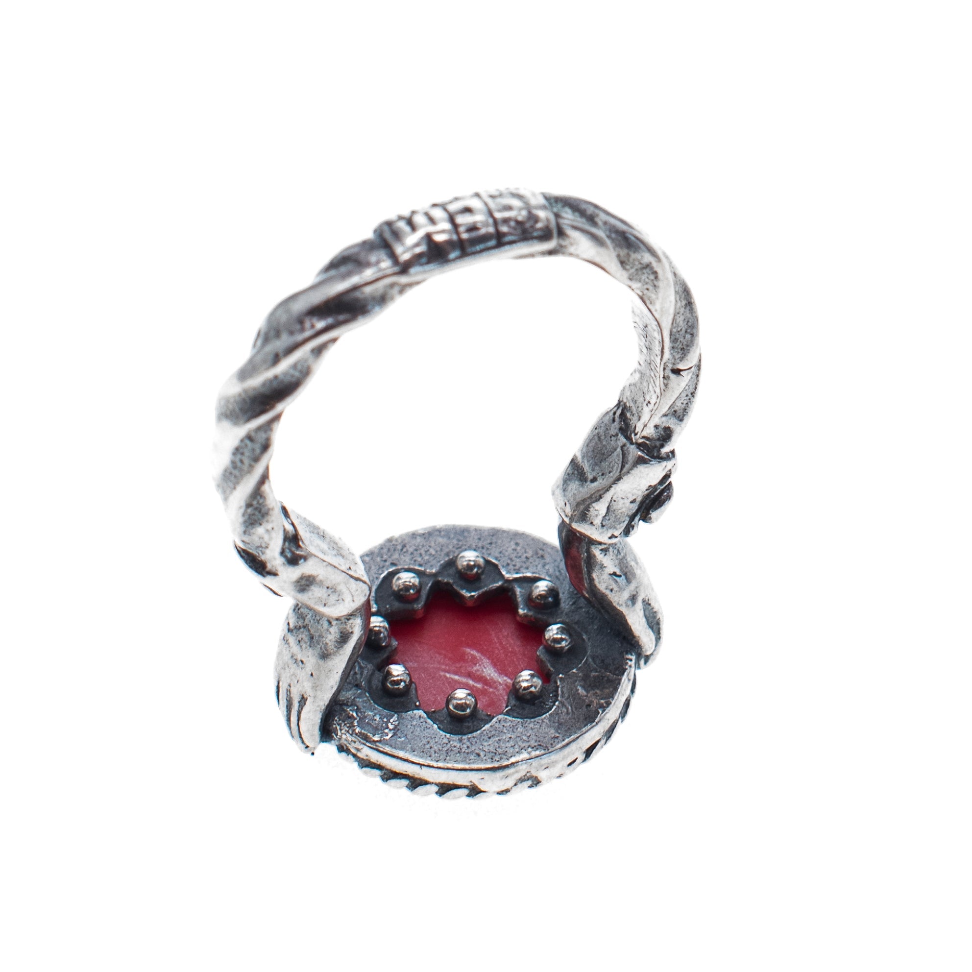 R 25e07 Red Vintage Glass Stone Ring