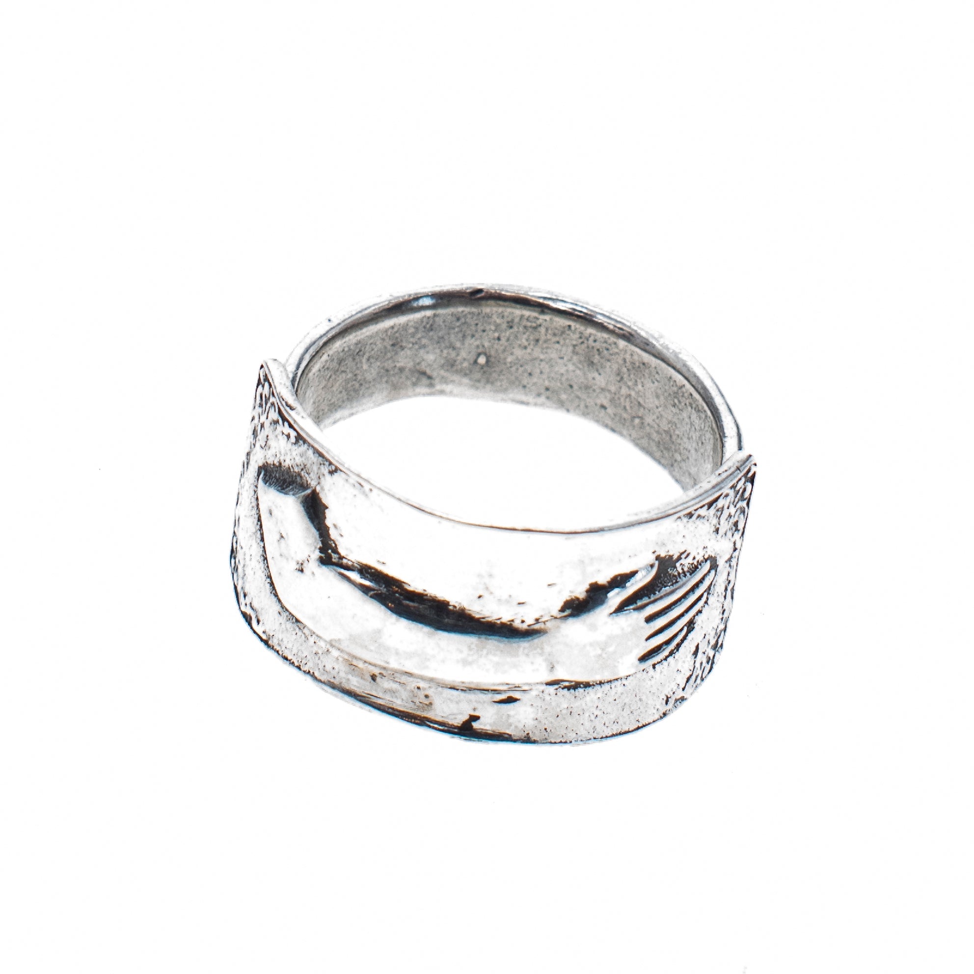 R 25e22 Ex Voto Arm Ring