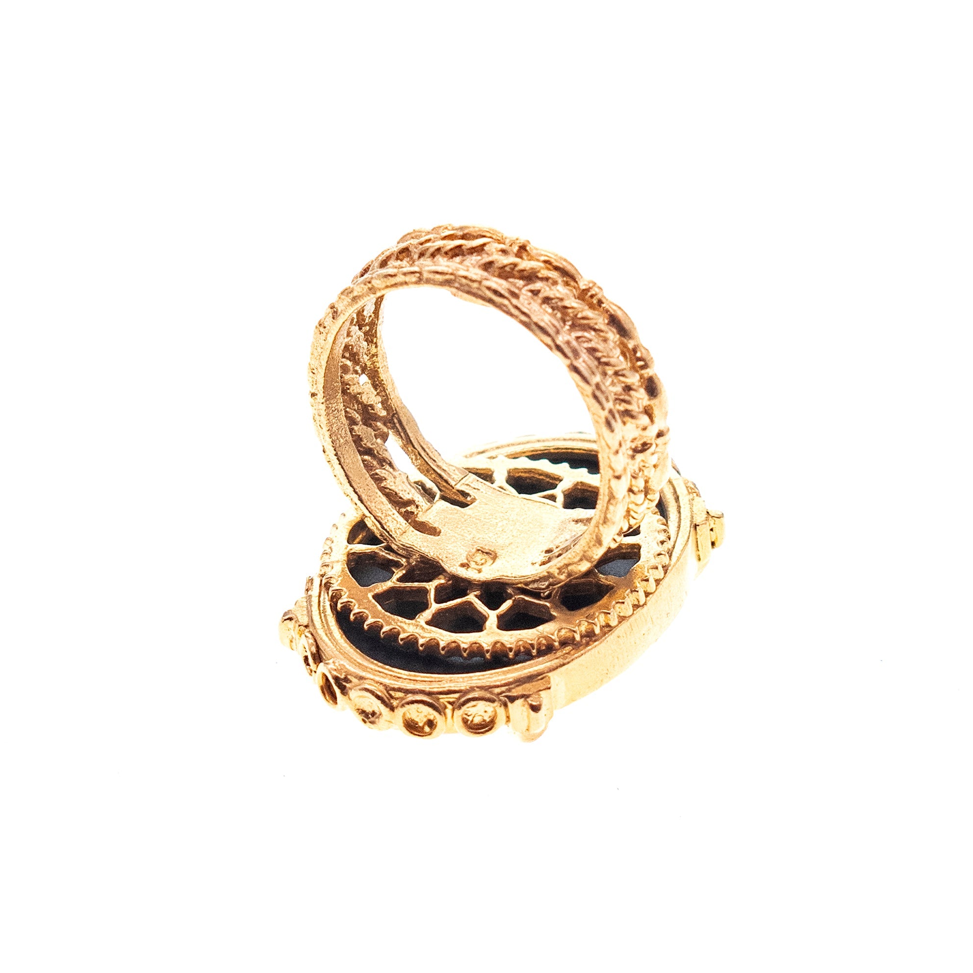 R 26g03 Picasso Engraved Mother Of Pearl Ring