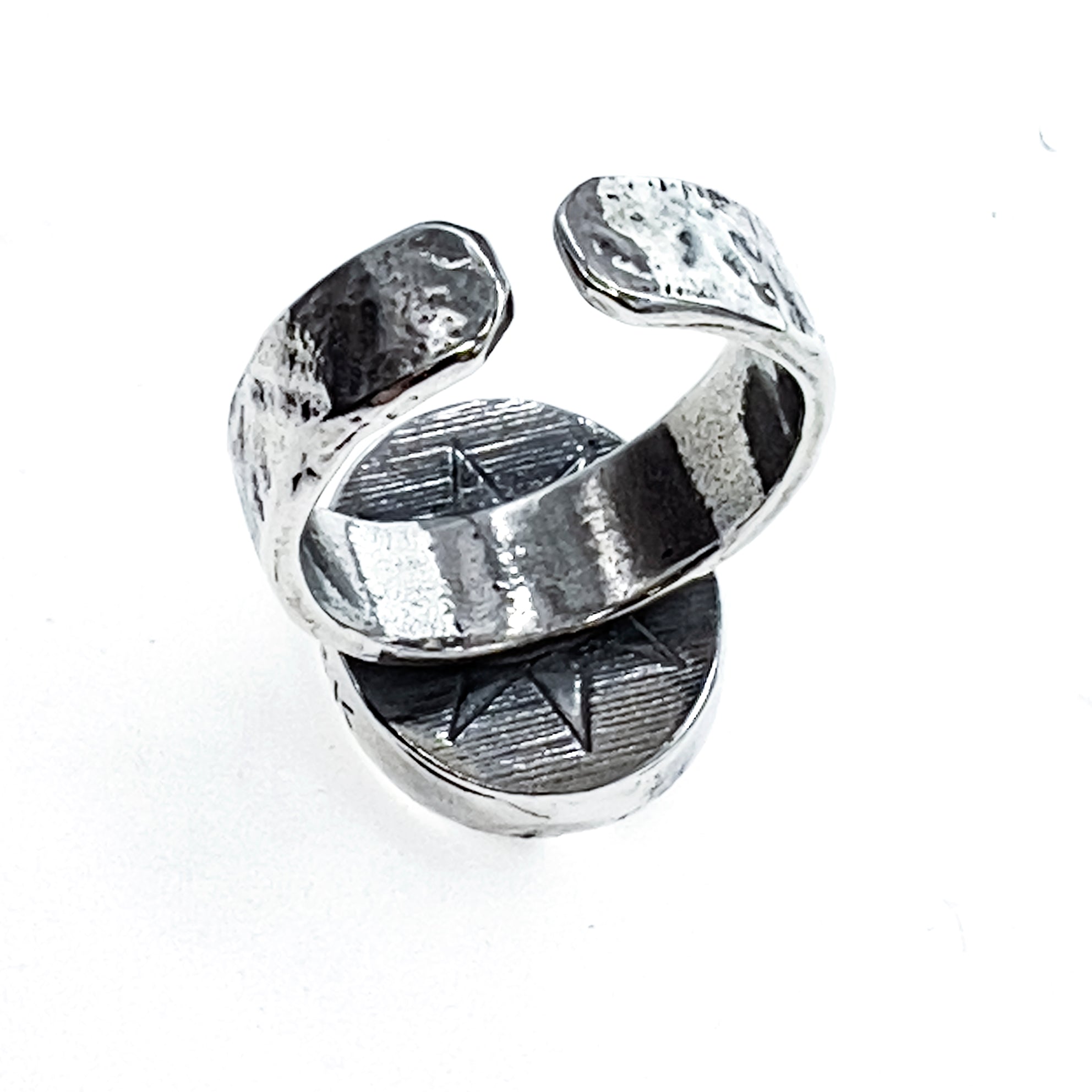 RM04 Sterling silver and black onyx monogram ring