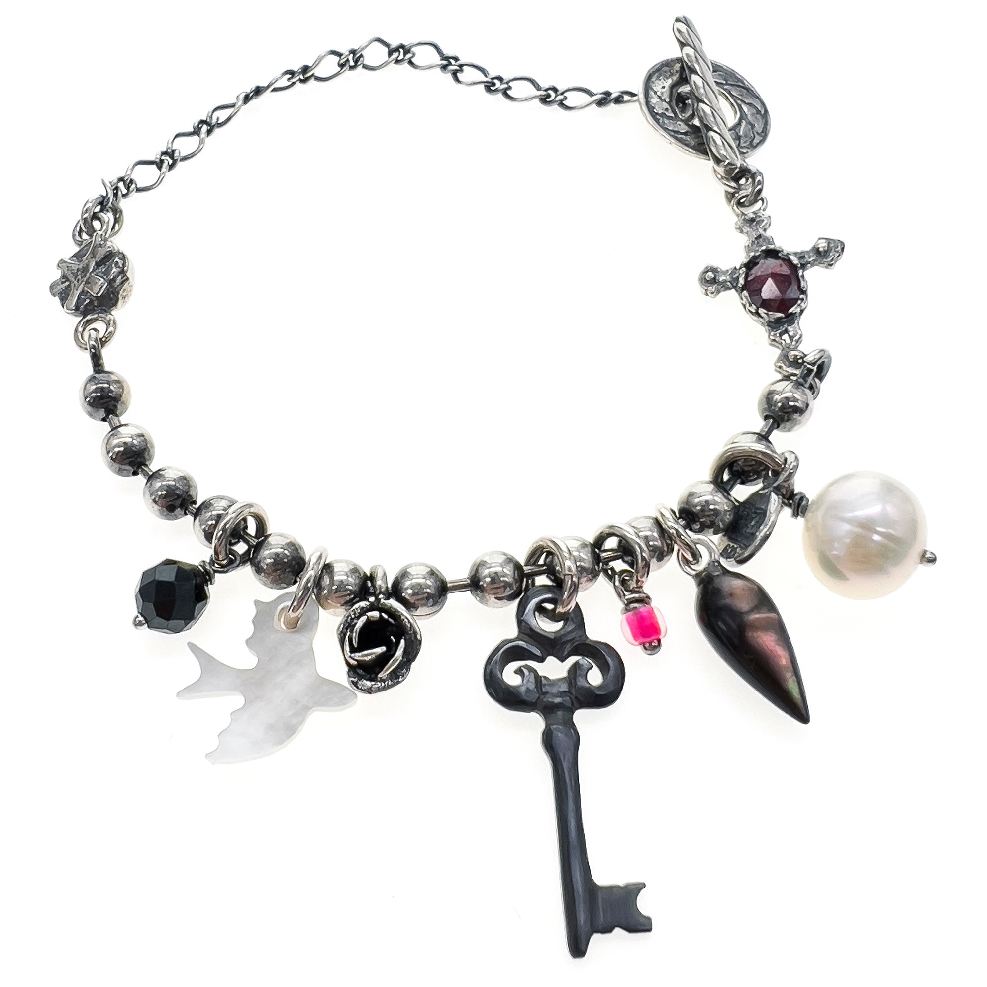 B 24d11 Key charm bracelet