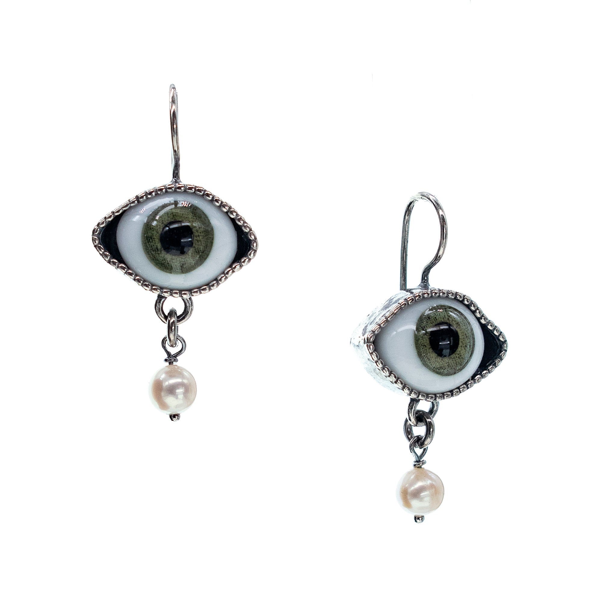 E 25a03D  Eye Love You green Eye Earrings