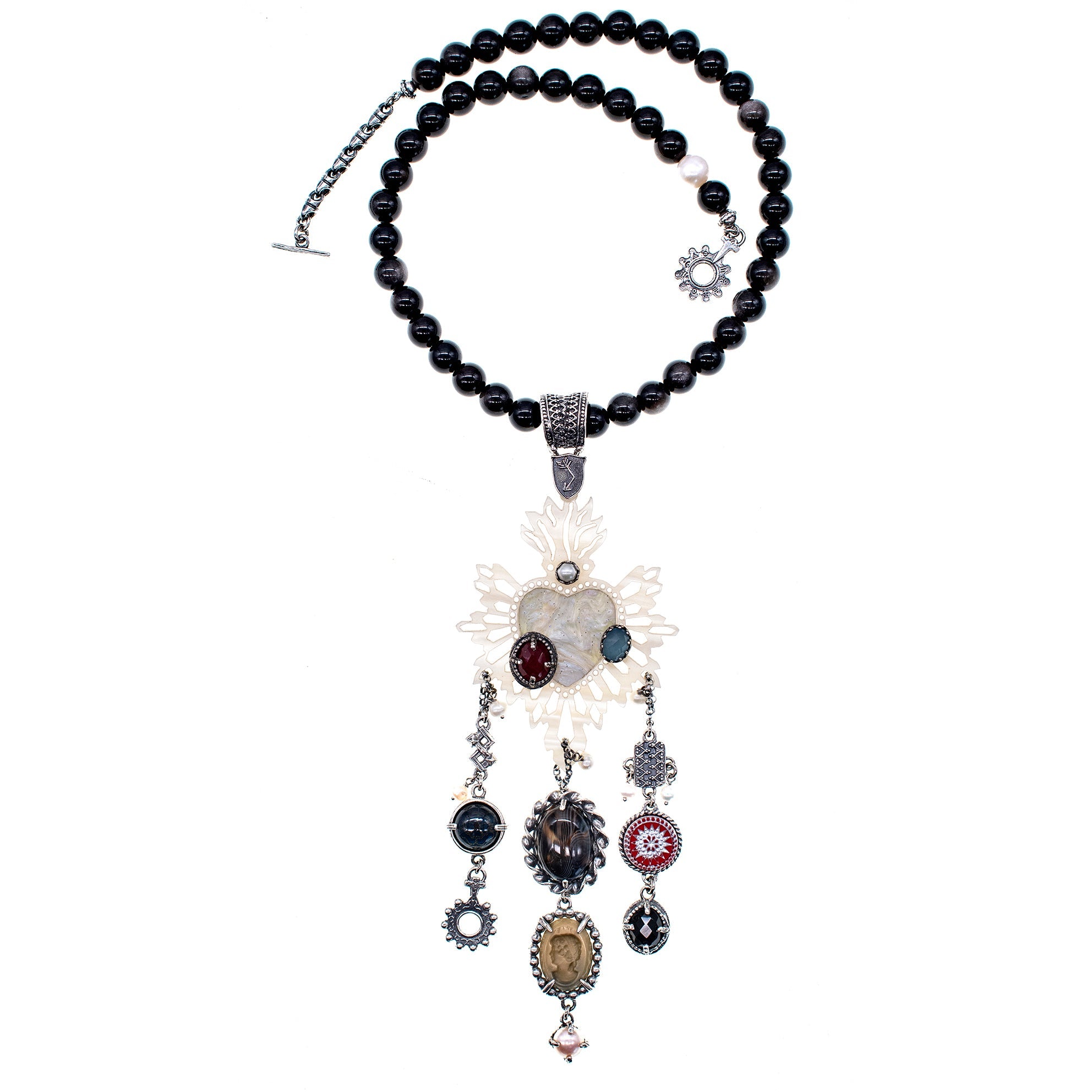 NK 25e01 Sacred Heart Statement Necklace
