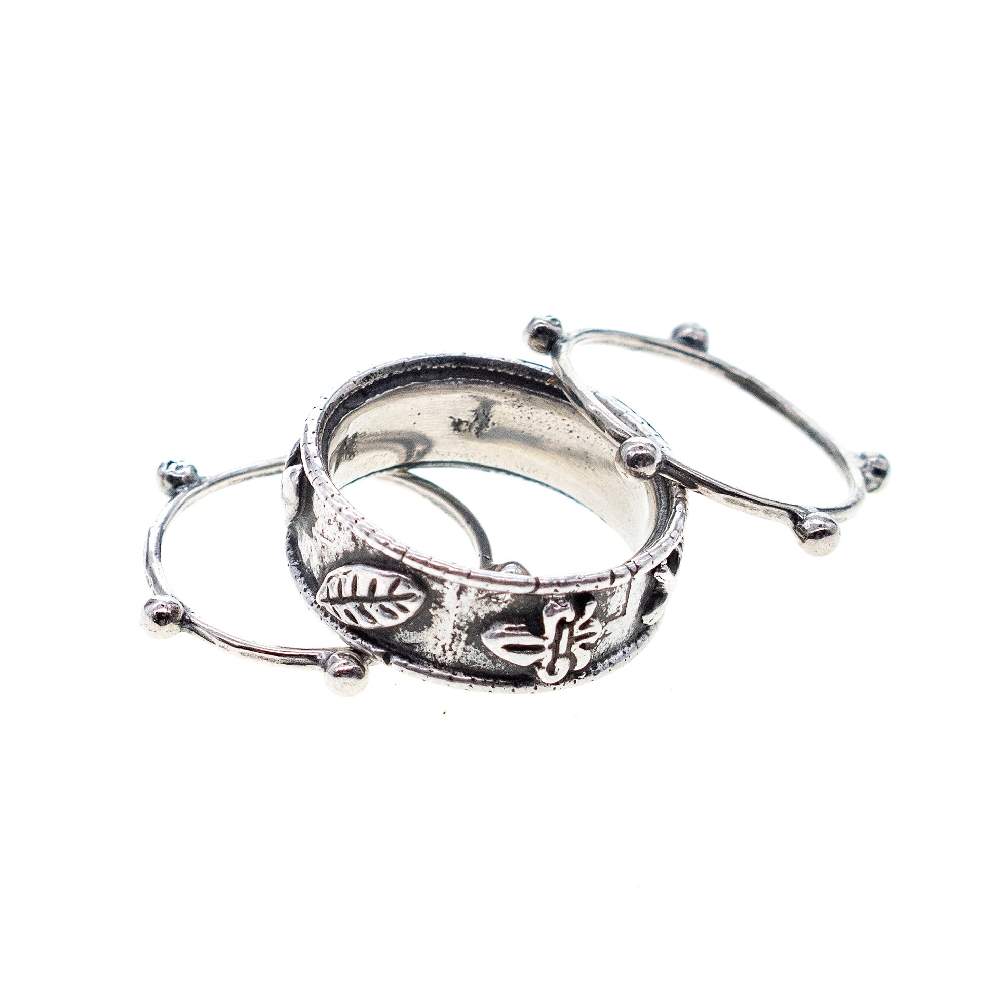 R 25h03 Devotion Stacking ring set