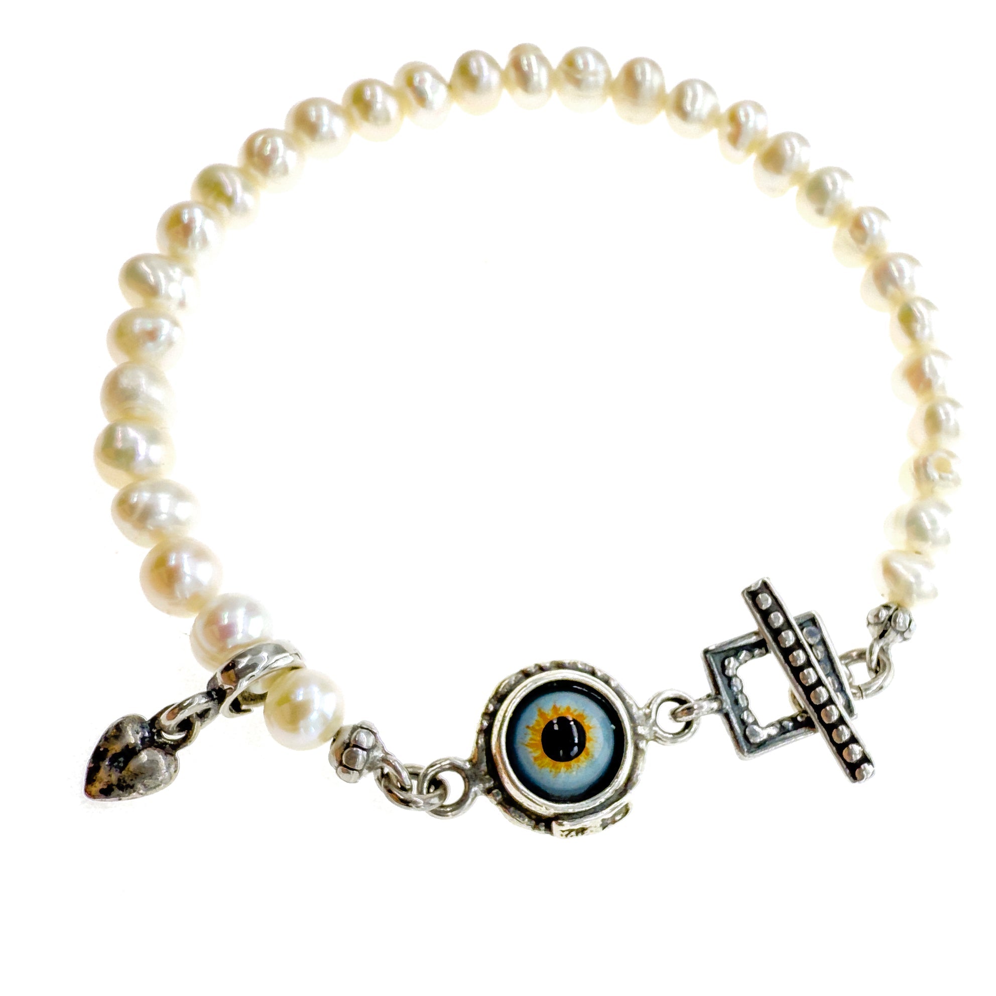 B 25a05B Eye love you pearl bracelet