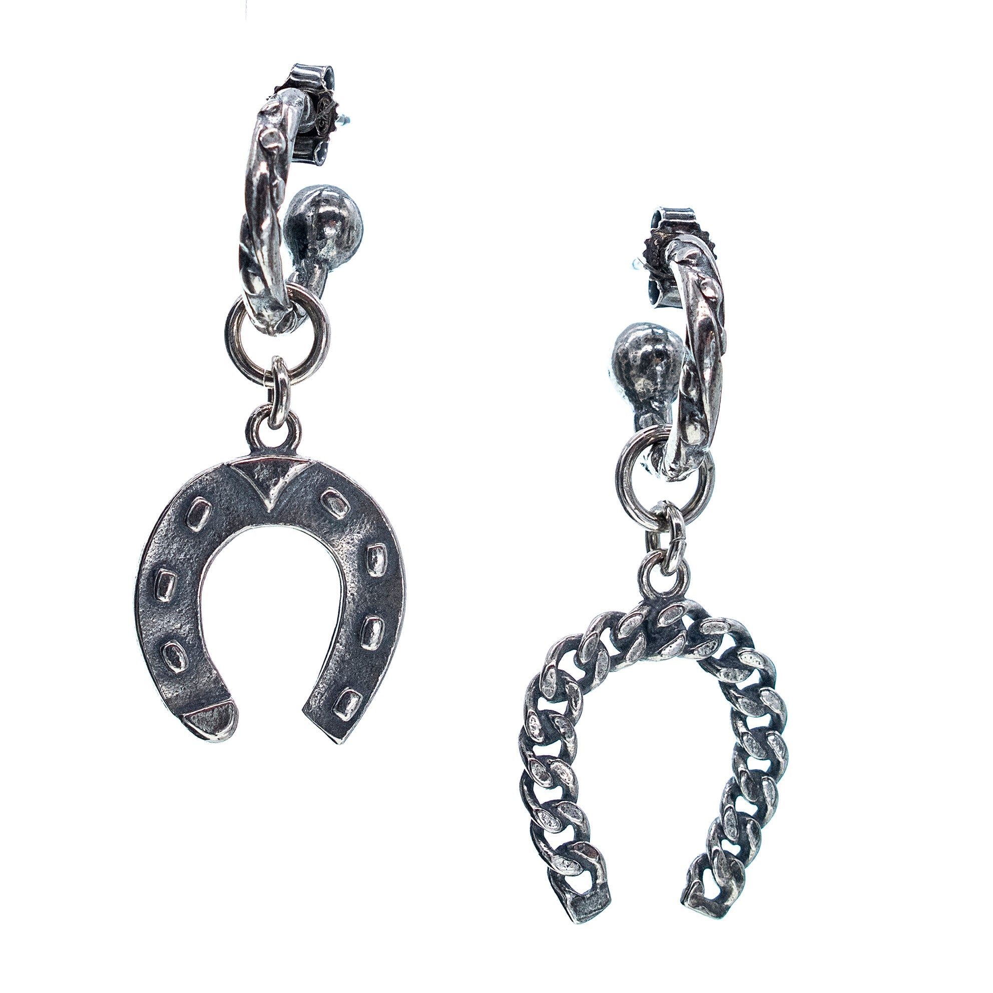 E 24e05 rebel rebel Horseshoe earrings