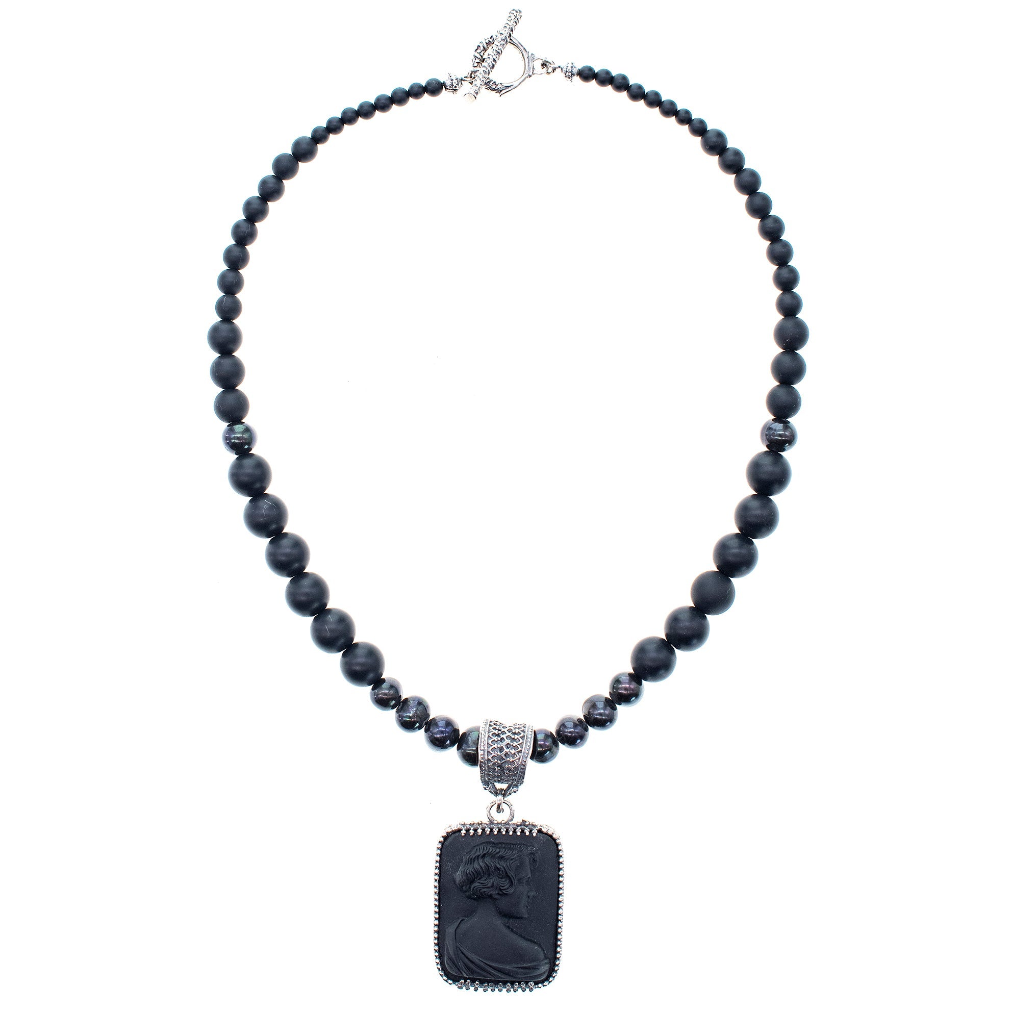 NK 25e12 Black Vintage Cameo Beaded Pendant Necklace