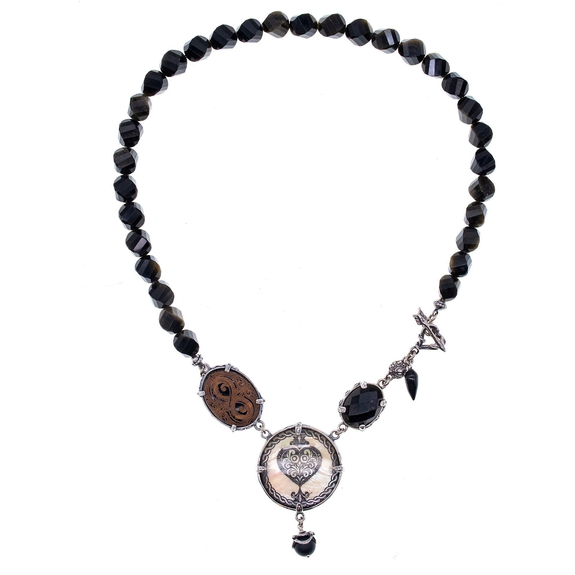 NK 25h02B Dark Devotion necklace