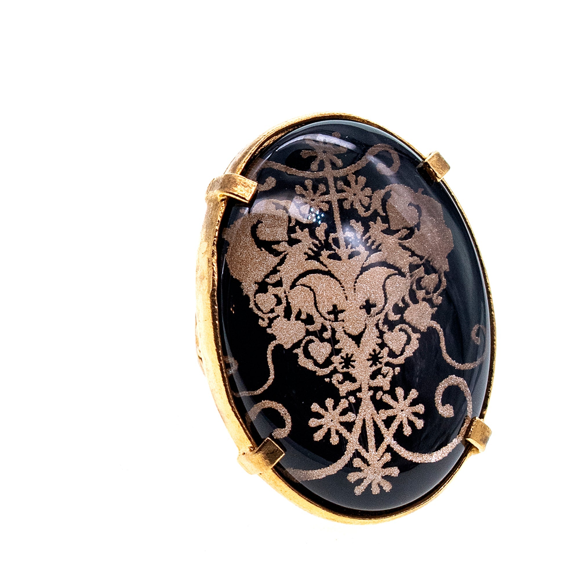 R 25g21B Black Intaglio Statement Ring